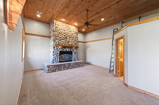 5725 Yucca Lane N, Plymouth, MN 55446
