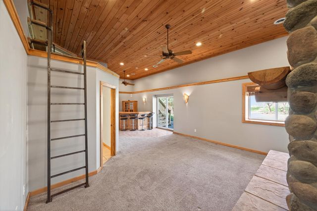5725 Yucca Lane N, Plymouth, MN 55446
