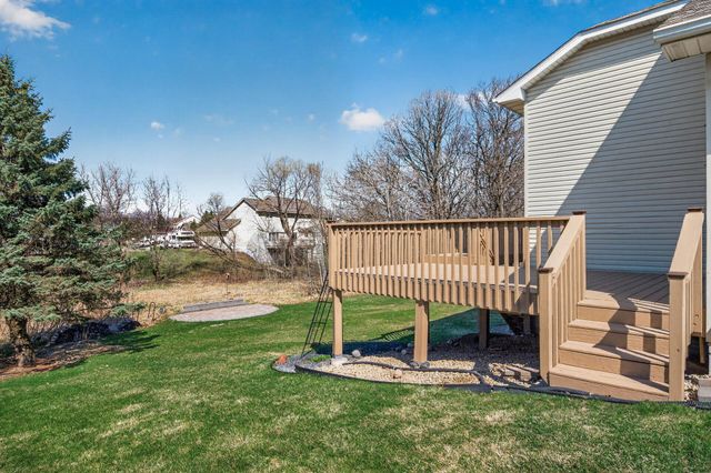 5725 Yucca Lane N, Plymouth, MN 55446