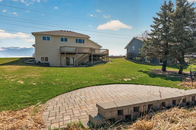 5725 Yucca Lane N, Plymouth, MN 55446