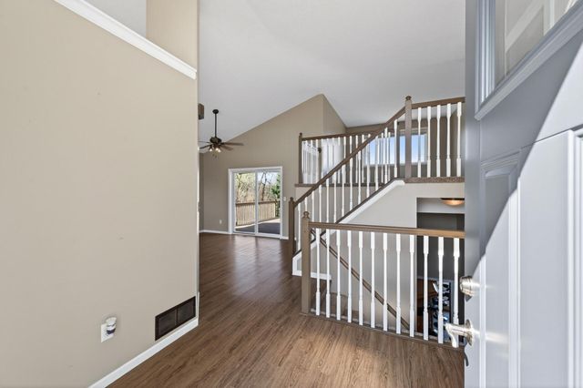 5725 Yucca Lane N, Plymouth, MN 55446