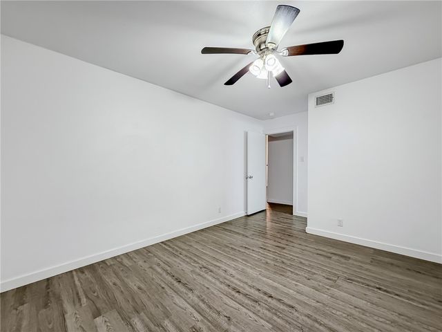 302 Easy B, Corpus Christi, TX 78418