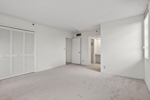 3507 Oaks Way 501, Pompano Beach, FL 33069