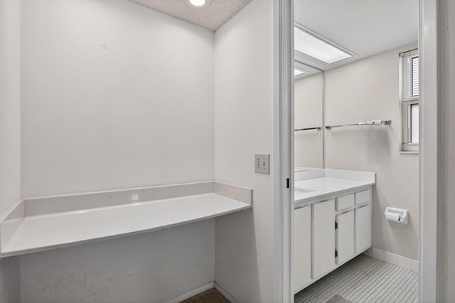 3507 Oaks Way 501, Pompano Beach, FL 33069