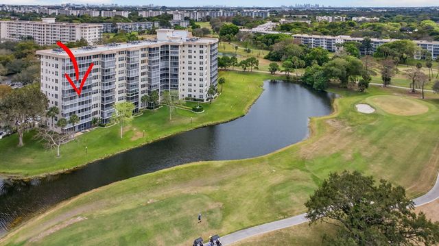 3507 Oaks Way 501, Pompano Beach, FL 33069