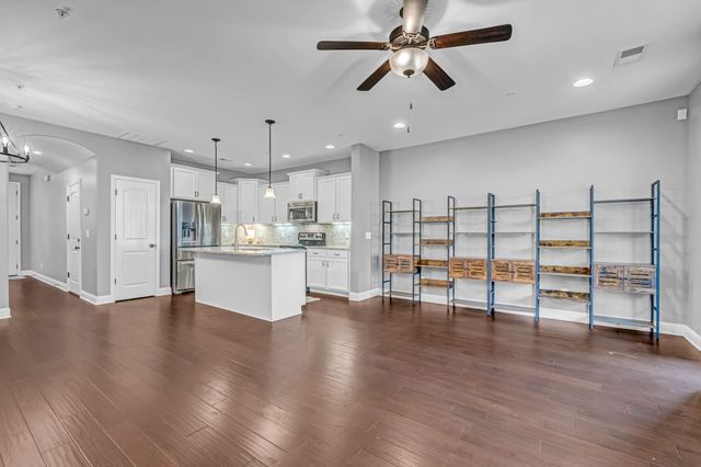 350 Coronado Pvt Cir, Hendersonville, TN 37075