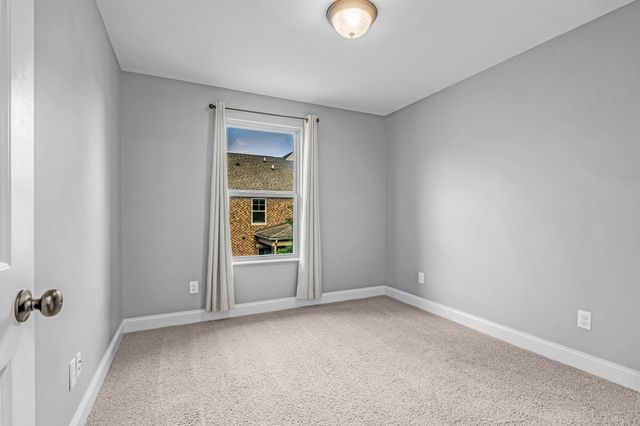 350 Coronado Pvt Cir, Hendersonville, TN 37075