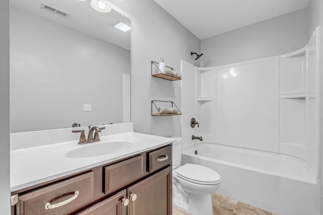 350 Coronado Pvt Cir, Hendersonville, TN 37075