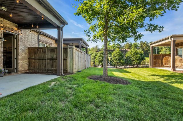 350 Coronado Pvt Cir, Hendersonville, TN 37075