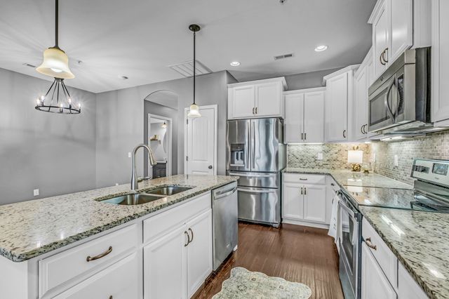 350 Coronado Pvt Cir, Hendersonville, TN 37075