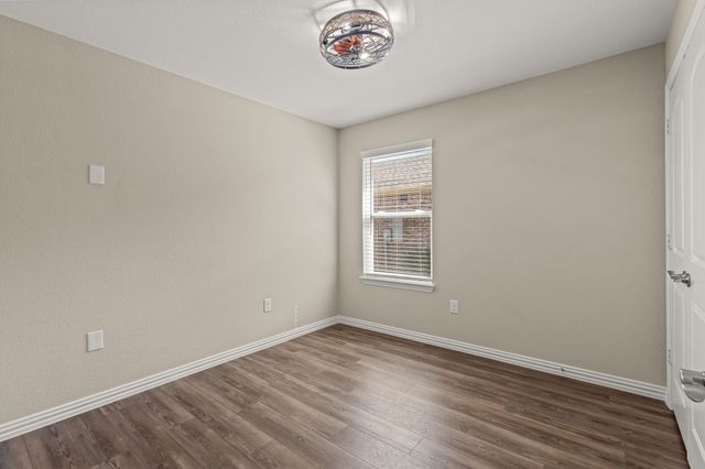 1104 Rough Hollow Drive, Mckinney, TX 75071