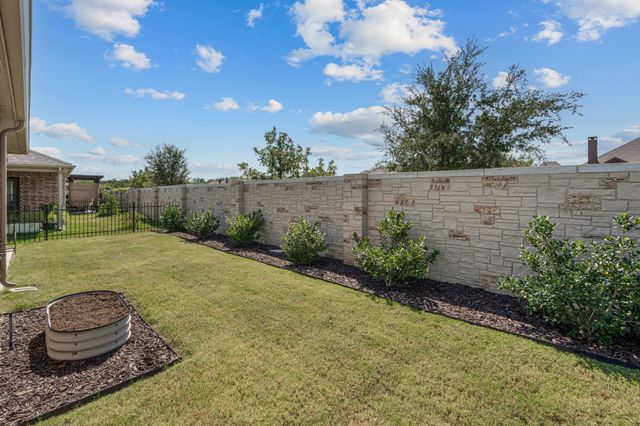 1104 Rough Hollow Drive, Mckinney, TX 75071