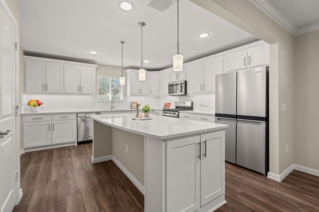 1104 Rough Hollow Drive, Mckinney, TX 75071