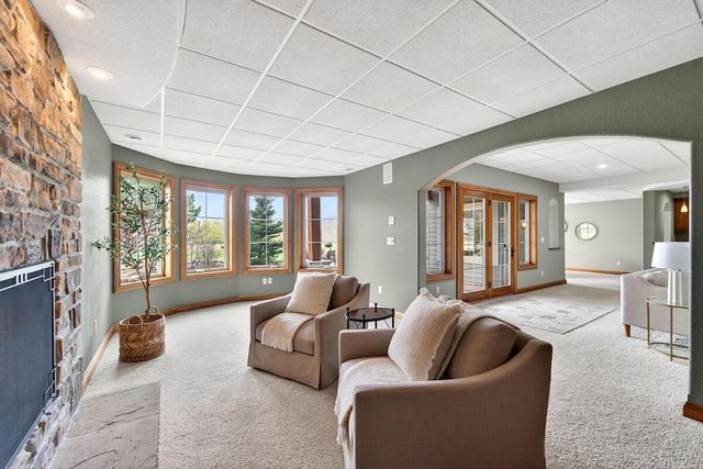 873 Tallgrass DRIVE, Grafton, WI 53024