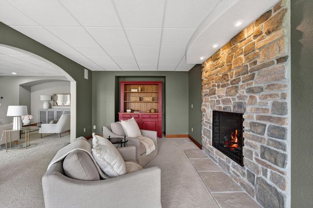 873 Tallgrass DRIVE, Grafton, WI 53024