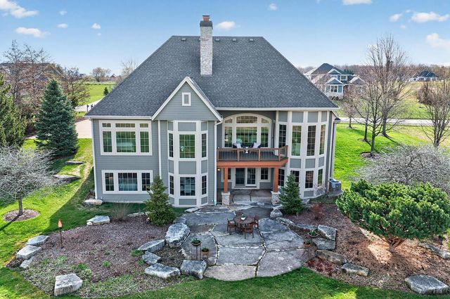 873 Tallgrass DRIVE, Grafton, WI 53024