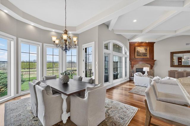 873 Tallgrass DRIVE, Grafton, WI 53024