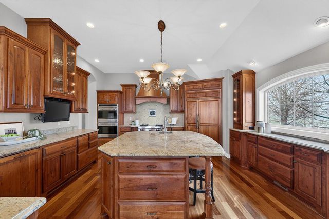 873 Tallgrass DRIVE, Grafton, WI 53024