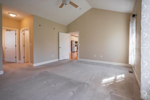 12 Torrey Pines Cir 12, Plaistow, NH 03865