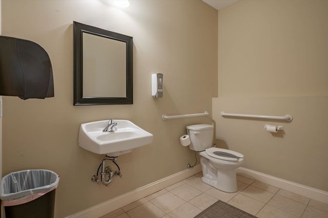 12 Torrey Pines Cir 12, Plaistow, NH 03865