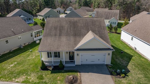 12 Torrey Pines Cir 12, Plaistow, NH 03865