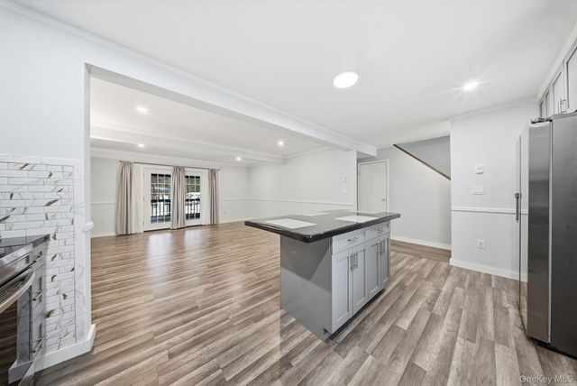 17 Elizabeth Way, Kiamesha Lake, NY 12751