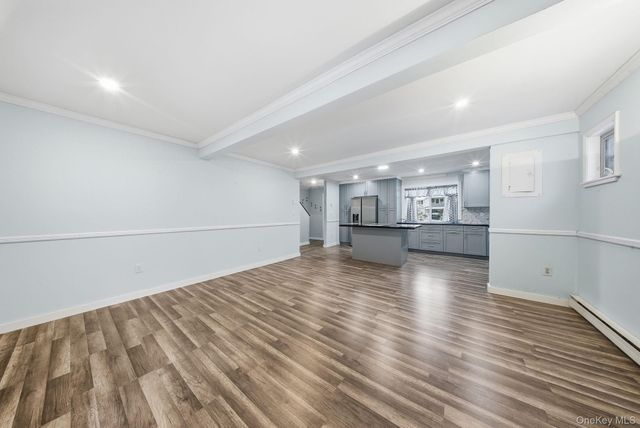 17 Elizabeth Way, Kiamesha Lake, NY 12751