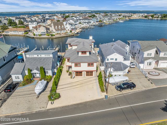 2106 Bay Boulevard, Lavallette, NJ 08735