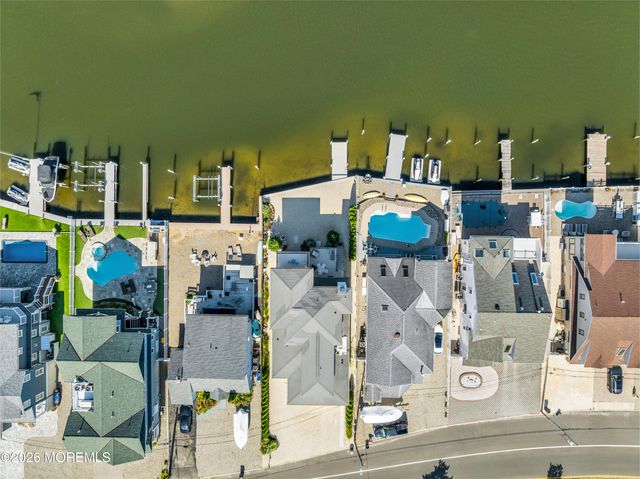2106 Bay Boulevard, Lavallette, NJ 08735