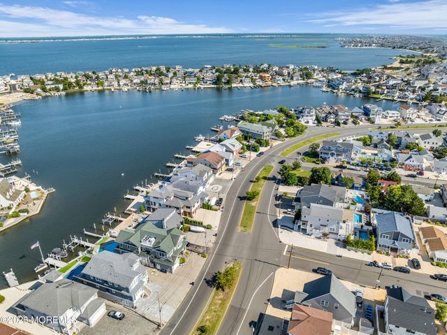 2106 Bay Boulevard, Lavallette, NJ 08735