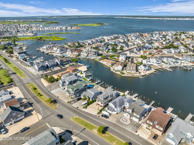 2106 Bay Boulevard, Lavallette, NJ 08735