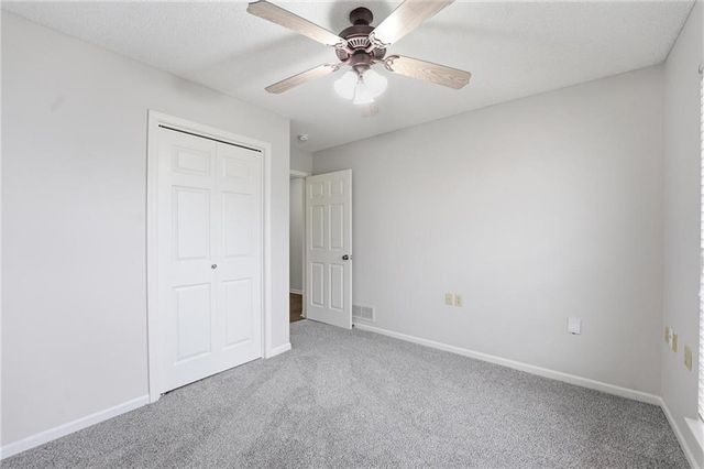 814 Coventry Lane, Raymore, MO 64083