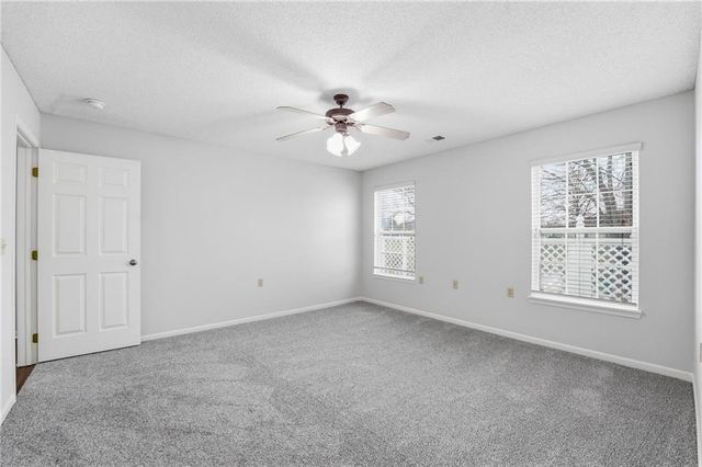 814 Coventry Lane, Raymore, MO 64083