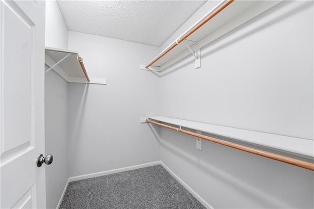 814 Coventry Lane, Raymore, MO 64083