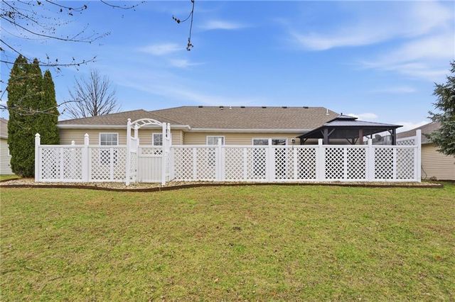 814 Coventry Lane, Raymore, MO 64083