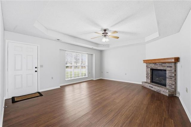 814 Coventry Lane, Raymore, MO 64083