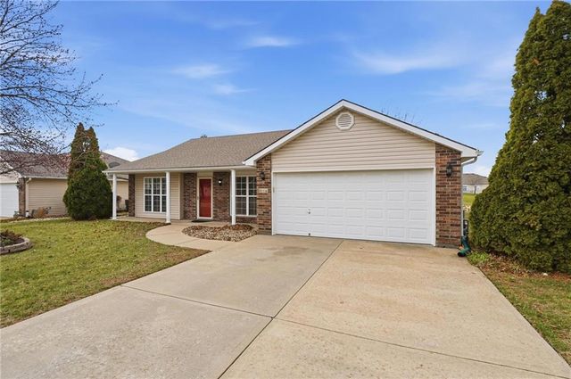 814 Coventry Lane, Raymore, MO 64083