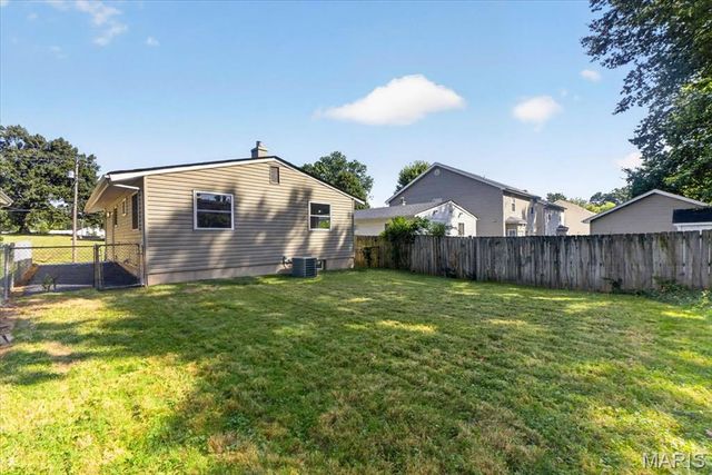 324 E Clinton Place, Kirkwood, MO 63122