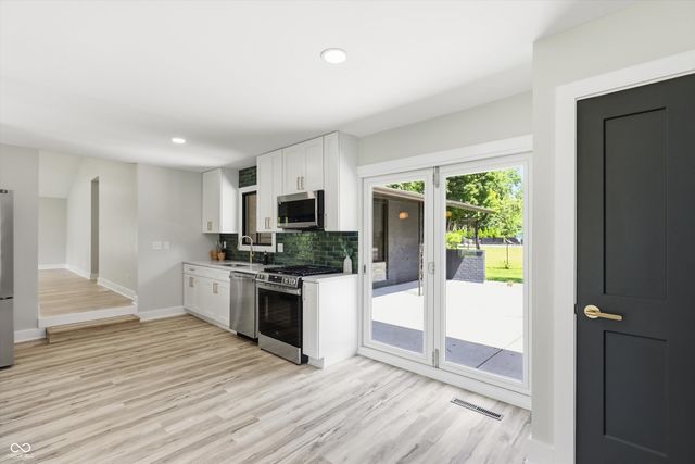 3040 Rolling Springs Drive, Carmel, IN 46033