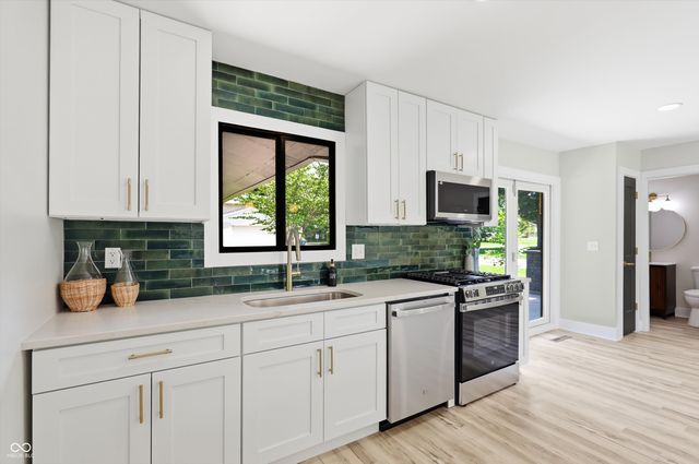3040 Rolling Springs Drive, Carmel, IN 46033