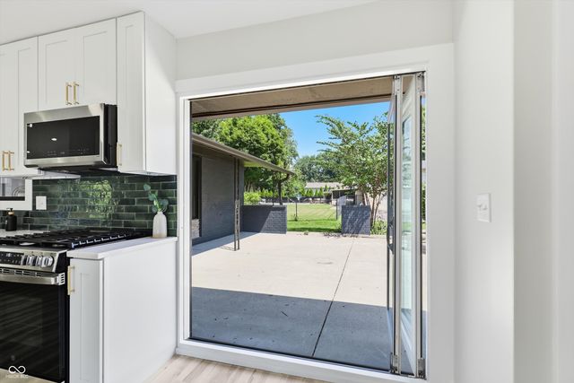 3040 Rolling Springs Drive, Carmel, IN 46033