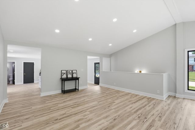 3040 Rolling Springs Drive, Carmel, IN 46033
