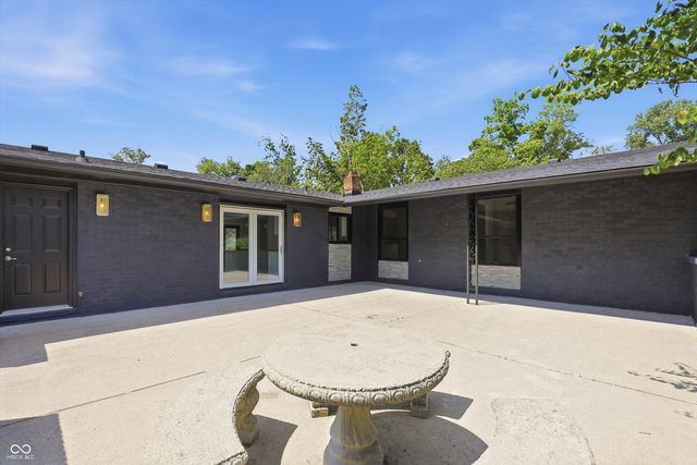 3040 Rolling Springs Drive, Carmel, IN 46033