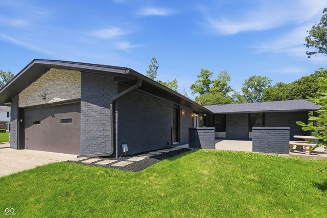 3040 Rolling Springs Drive, Carmel, IN 46033