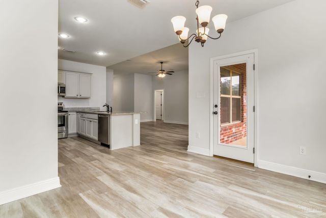 5723 Maggie Rose Cir, Milton, FL 32570