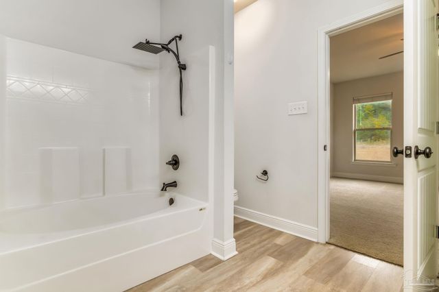 5723 Maggie Rose Cir, Milton, FL 32570