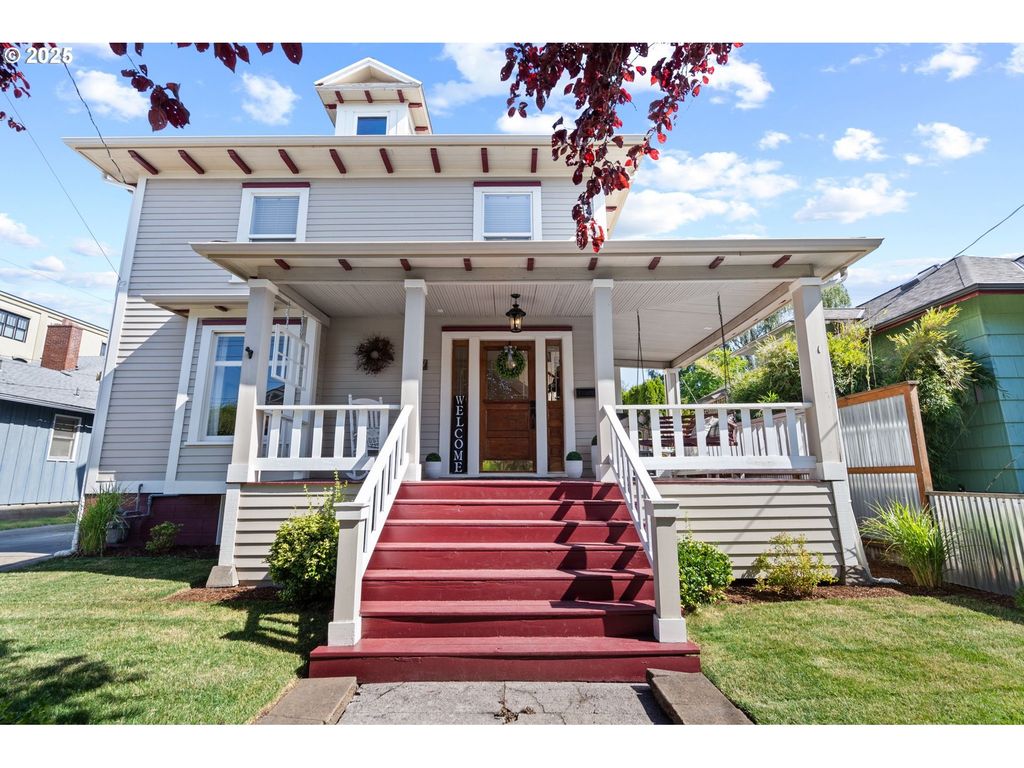 1337 Se LEXINGTON St, Portland, OR 97202
