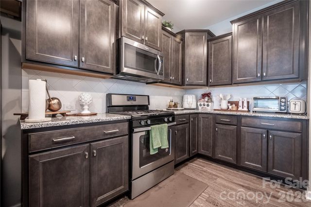 4320 Staffordshire Lane, Charlotte, NC 28213