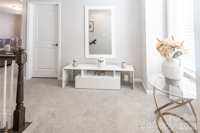 4320 Staffordshire Lane, Charlotte, NC 28213