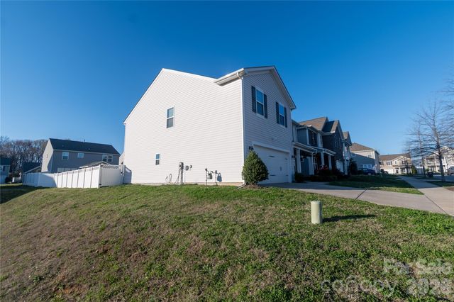 4320 Staffordshire Lane, Charlotte, NC 28213